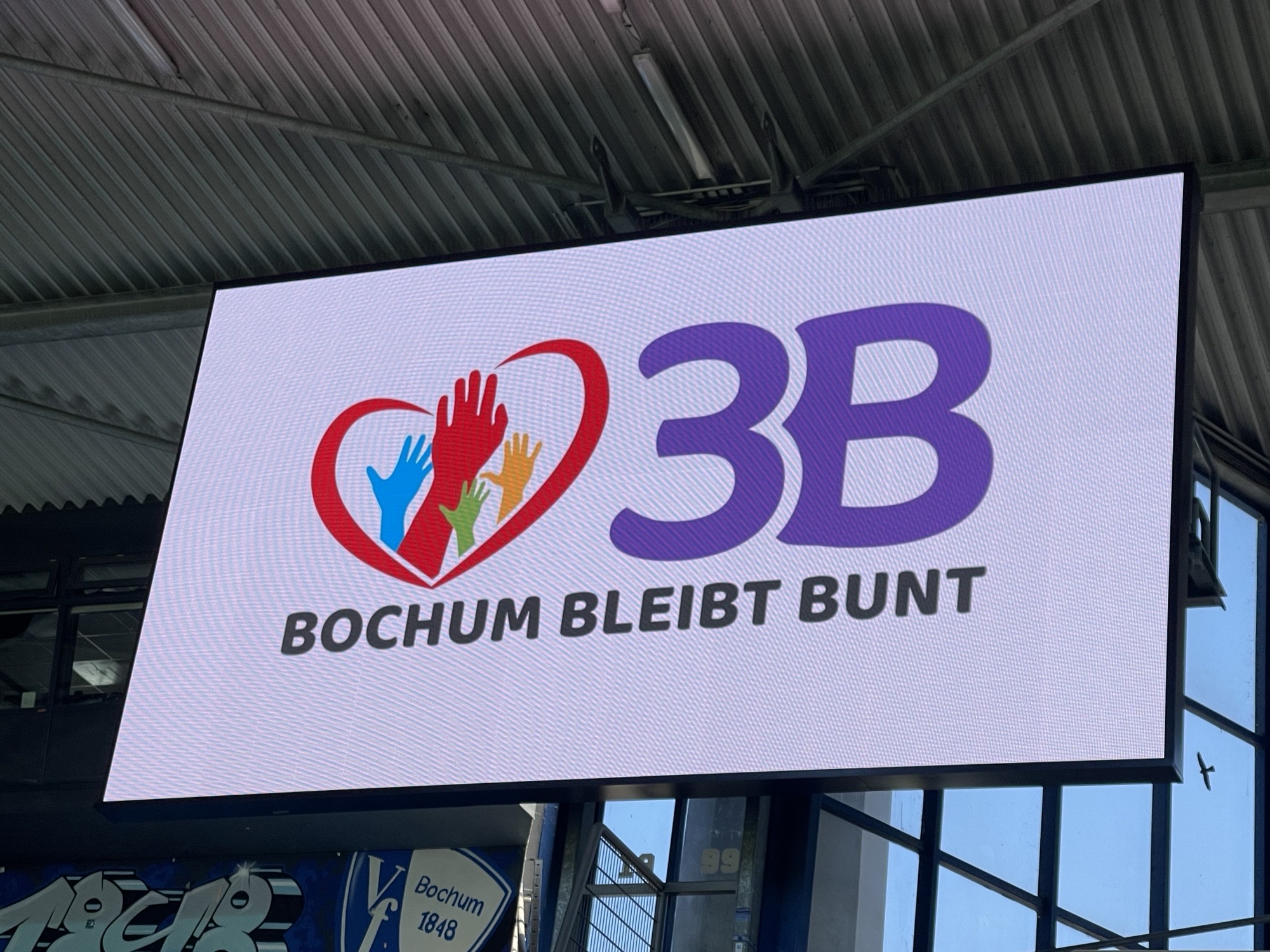 3B Bochum bleibt bunt - Die Kundgebung